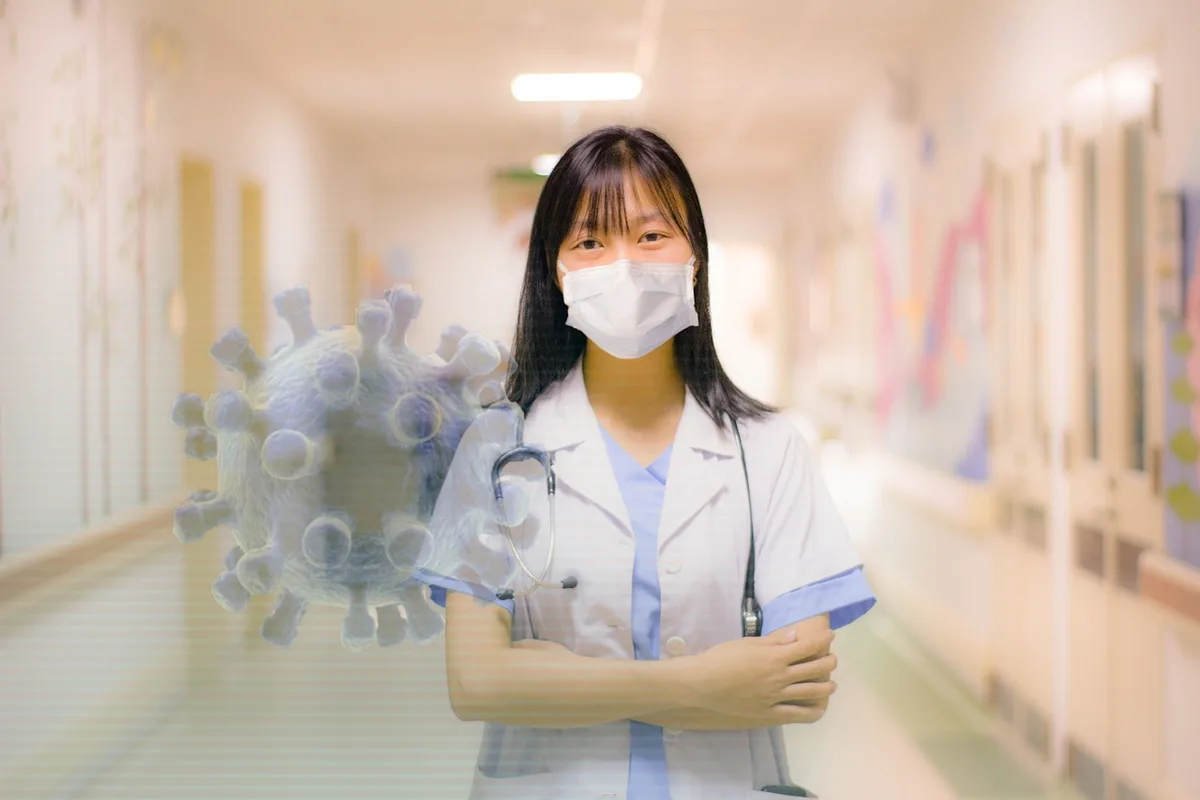 Couloir lumineux d'hôpital avec chaise roulante et matériel de rééducation